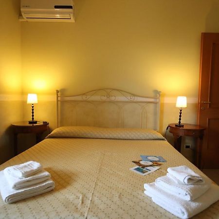 Le Terrazze B&B Formia Buitenkant foto